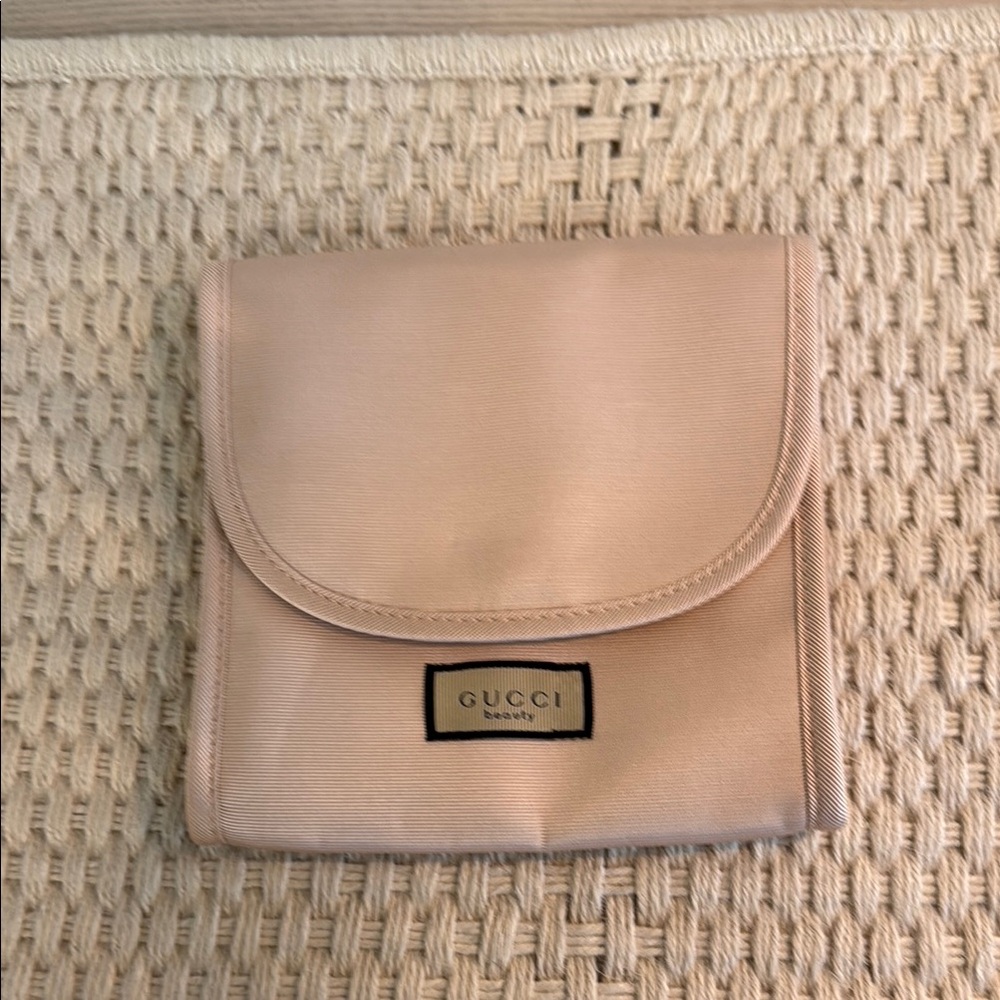 Gucci Nude Beauty Pouch